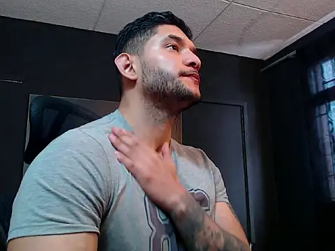 RichardMilleer online show from November 11, 2025, 2:17 pm