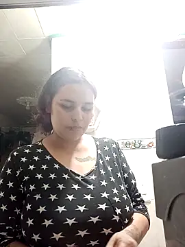 Rose Jessy online show from October 12, 2025, 3:38 am