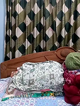 Snapshot of Deliciouskimi chatting on November 12, 2025, 12:05 pm Deliciouskimi online show from November 12, 2025, 12:05 pm