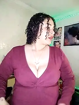 Snapshot of Julie_wallace chatting on February 6, 2026, 2:31 pm Julie wallace online show from February 6, 2026, 2:31 pm