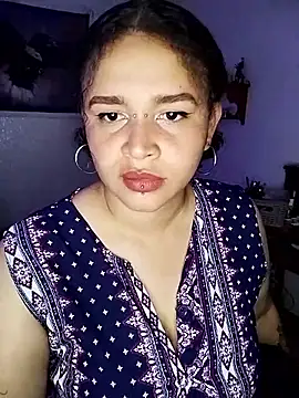 Snapshot of Julie_wallace chatting on March 4, 2026, 8:15 pm Julie wallace online show from March 4, 2026, 8:15 pm