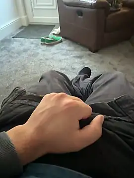 Snapshot of tdjw92 chatting on October 12, 2025, 2:49 pm tdjw92 online show from October 12, 2025, 2:49 pm