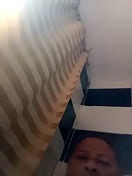 Snapshot of Rosabela04 chatting on November 1, 2025, 11:34 am Rosabela04 online show from November 1, 2025, 11:34 am