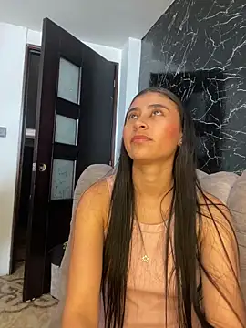 Isabella Montoya online show from September 20, 2025, 5:47 pm