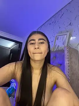 Isabella Montoya online show from November 17, 2025, 6:46 pm