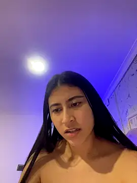 Isabella Montoya online show from November 29, 2025, 6:55 pm