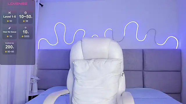 Anntonellaa online show from October 22, 2025, 12:27 pm