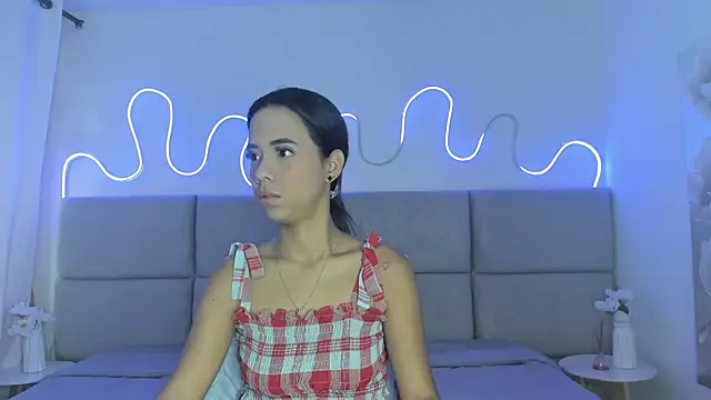 Anntonellaa online show from November 1, 2025, 12:18 pm