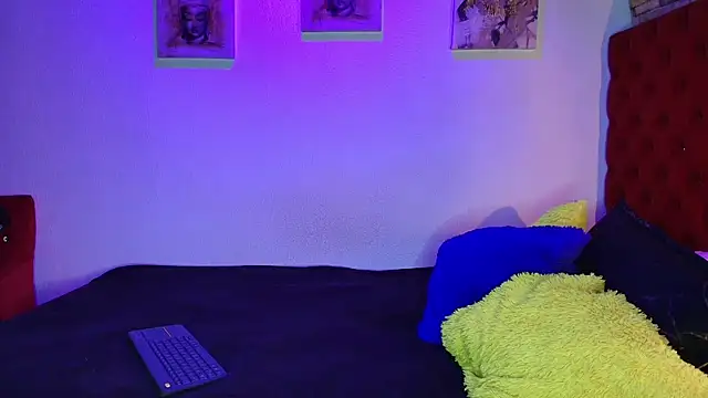 CoffeNaughty nom online show from November 19, 2025, 5:07 am