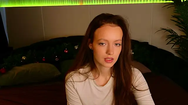 SallyPinkman online show from December 18, 2025, 9:04 am