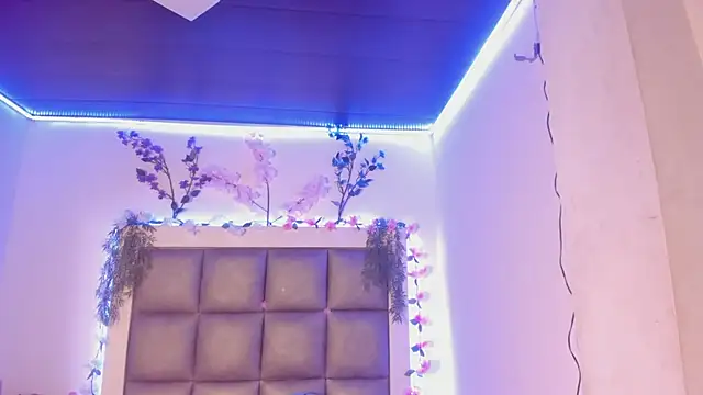 abbiecollins js online show from February 26, 2026, 4:33 am