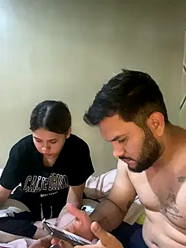 Snapshot of coupleyys chatting on October 25, 2025, 3:03 am coupleyys online show from October 25, 2025, 3:03 am