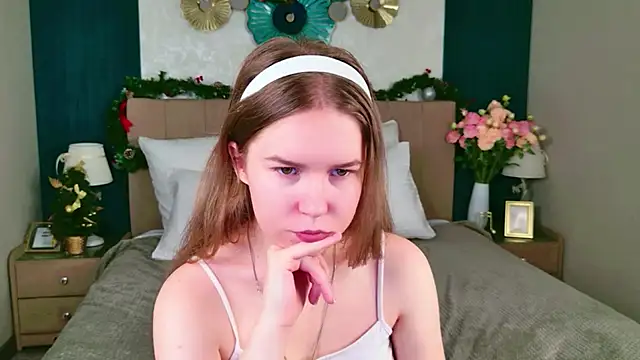 Alida Brice online show from December 21, 2025, 5:47 am