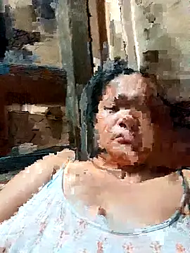 Snapshot of slutty_pinay12 chatting on November 17, 2025, 2:45 pm slutty pinay12 online show from November 17, 2025, 2:45 pm