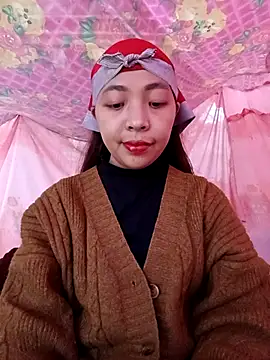 -Miu-98 online show from December 21, 2025, 1:35 am