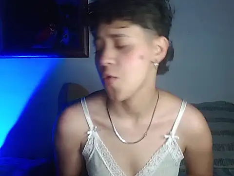 Jade Rayden online show from February 10, 2026, 3:32 am