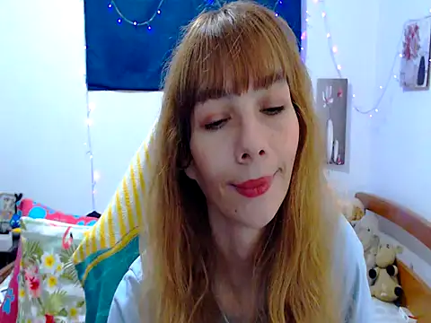 seraphinewhite online show from April 14, 2026, 11:49 am