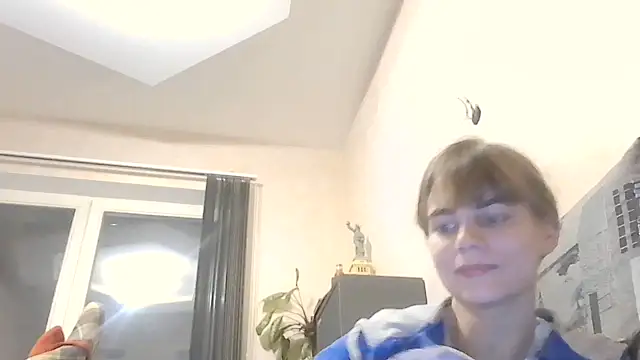Loriven online show from November 8, 2025, 9:13 pm