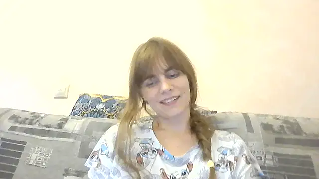 Loriven online show from June 18, 2026, 6:23 pm