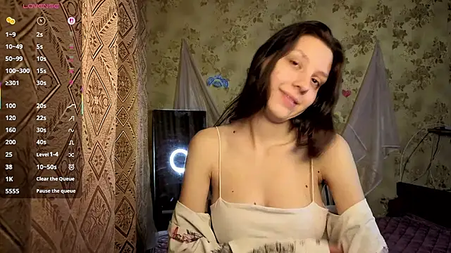 QutieDaSweet online show from February 12, 2026, 1:11 am