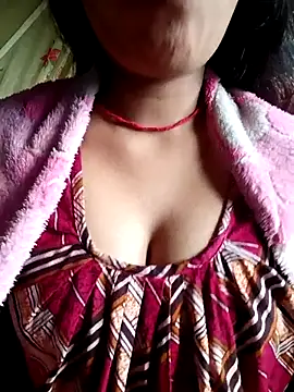 soni2005 online show from February 12, 2026, 2:39 am