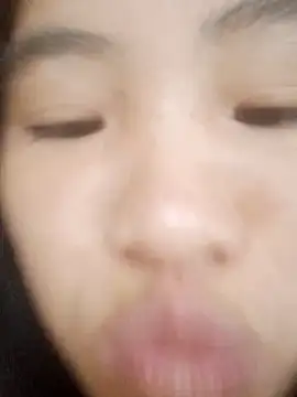 Luyen004 online show from September 29, 2025, 12:27 am