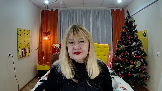 Snapshot of EmmaEllison chatting on November 30, 2025, 7:12 am EmmaEllison online show from November 30, 2025, 7:12 am