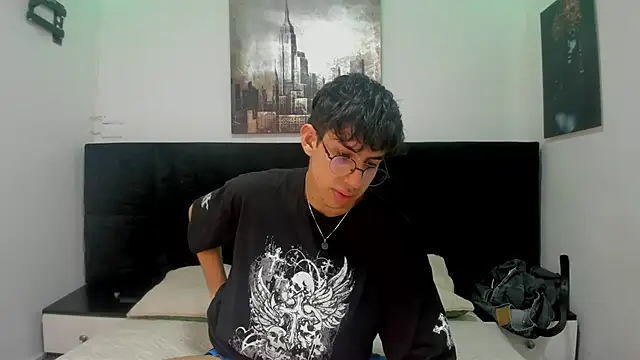 Aaron Spencer13 online show from November 10, 2025, 7:35 pm