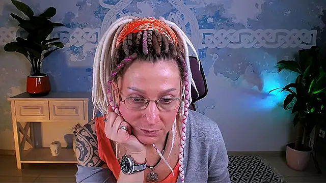 Snapshot of UmaSpace chatting on February 3, 2026, 6:40 am UmaSpace online show from February 3, 2026, 6:40 am