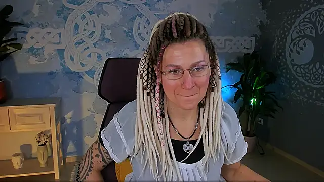 Snapshot of UmaSpace chatting on February 9, 2026, 5:11 am UmaSpace online show from February 9, 2026, 5:11 am