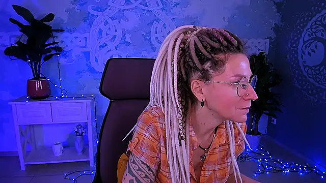 Snapshot of UmaSpace chatting on February 26, 2026, 5:06 am UmaSpace online show from February 26, 2026, 5:06 am