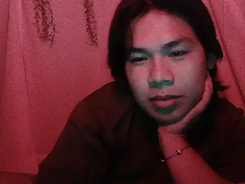 Huntrix2025 online show from December 5, 2025, 12:47 pm