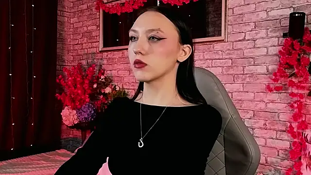 Snapshot of AdeliceLenoir chatting on September 19, 2025, 6:04 am AdeliceLenoir online show from September 19, 2025, 6:04 am