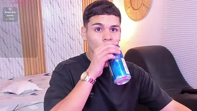 james jonnes online show from October 10, 2025, 9:03 pm