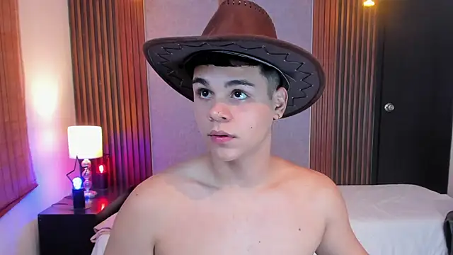 james jonnes online show from October 26, 2025, 7:58 am