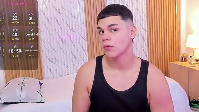 james jonnes online show from November 13, 2025, 7:46 pm