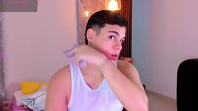 james jonnes online show from November 27, 2025, 8:00 pm