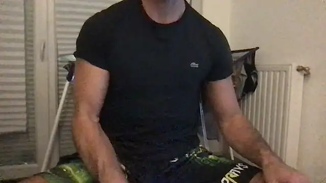 flambeur93 online show from October 12, 2025, 2:49 pm