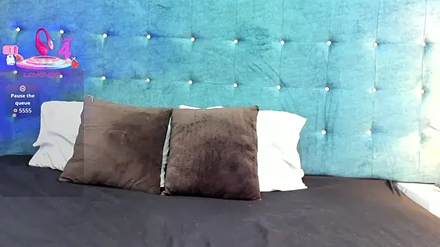 LiilyAdams online show from November 15, 2025, 8:16 pm