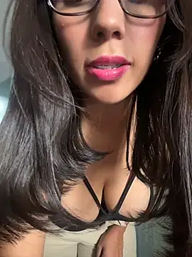 Nicol X online show from May 19, 2026, 3:29 pm