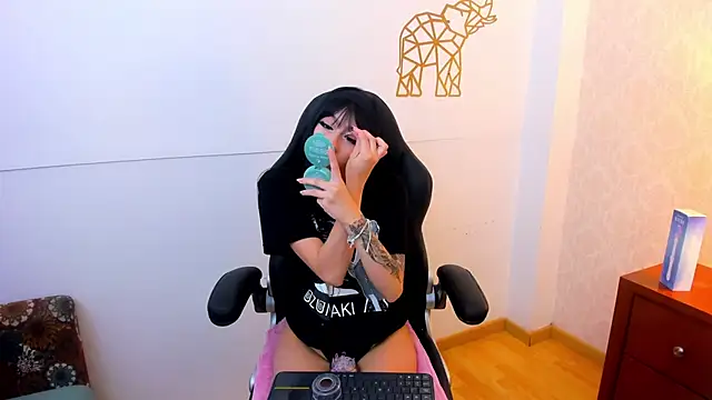 LaylaaDoll online show from October 26, 2025, 1:50 pm