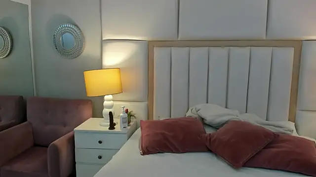 LaylaaDoll online show from February 17, 2026, 12:07 am