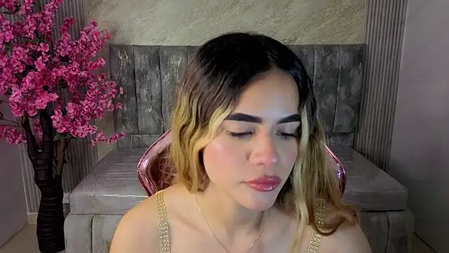 lilith4 s online show from October 25, 2025, 8:58 pm