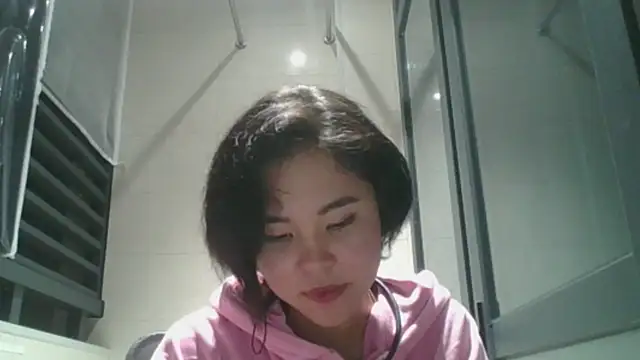 JennyCarpenter online show from November 5, 2025, 12:27 pm