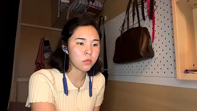 JennyCarpenter online show from May 11, 2026, 9:59 am