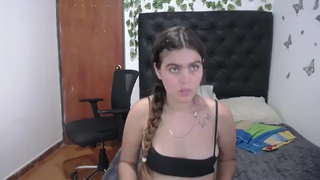 isabel 09 online show from October 29, 2025, 3:47 pm