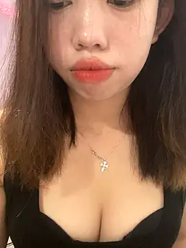 Rose-babyx online show from October 6, 2025, 12:57 pm