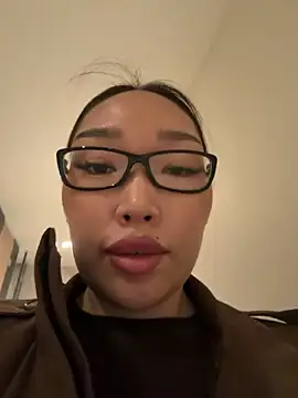 Snapshot of AdriaNochi chatting on June 1, 2026, 1:46 pm AdriaNochi online show from June 1, 2026, 1:46 pm