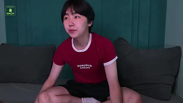 HeejinWang online show from June 14, 2026, 10:28 am