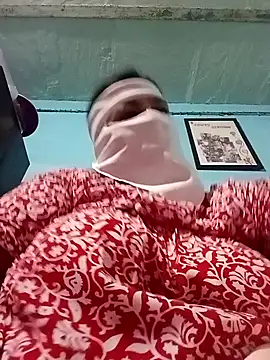 Snapshot of Love-890 chatting on November 8, 2025, 6:57 am Love-890 online show from November 8, 2025, 6:57 am